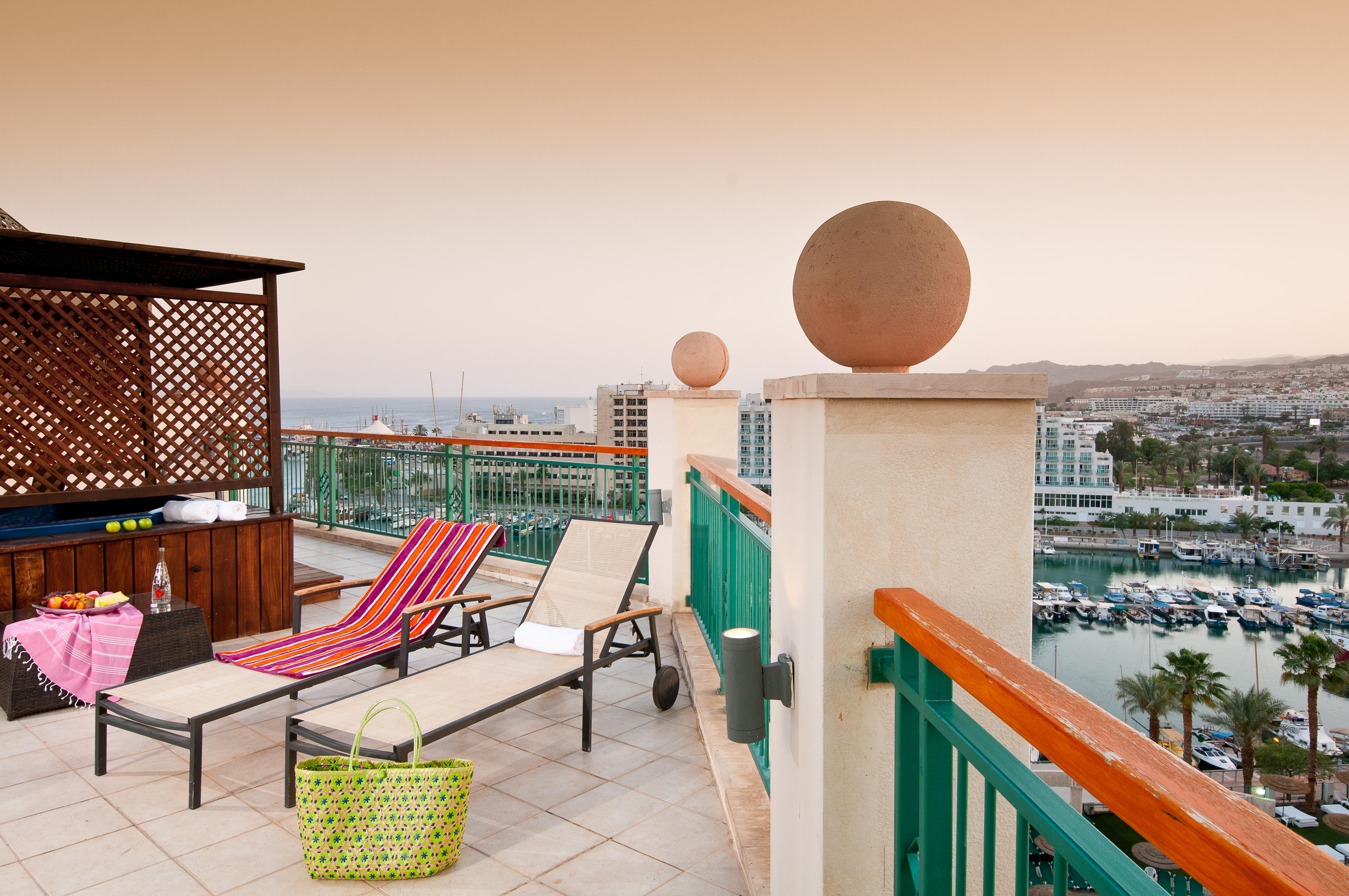 U Magic Palace Eilat Dış mekan fotoğraf View from the rooftop