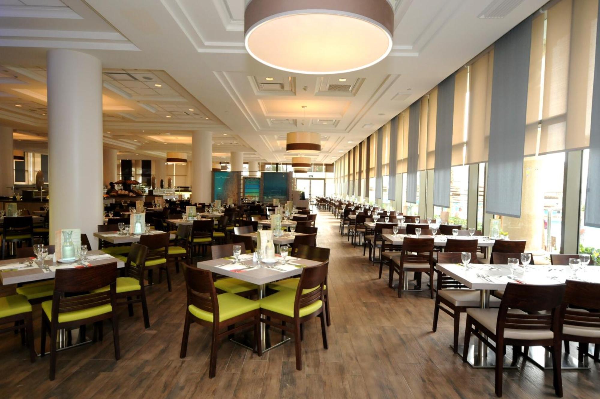 U Magic Palace Eilat Dış mekan fotoğraf The restaurant